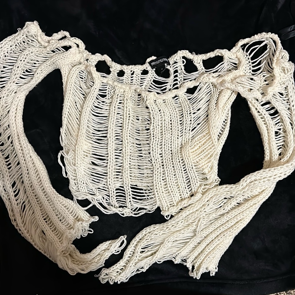 pretty little thing festiv knit ladder top